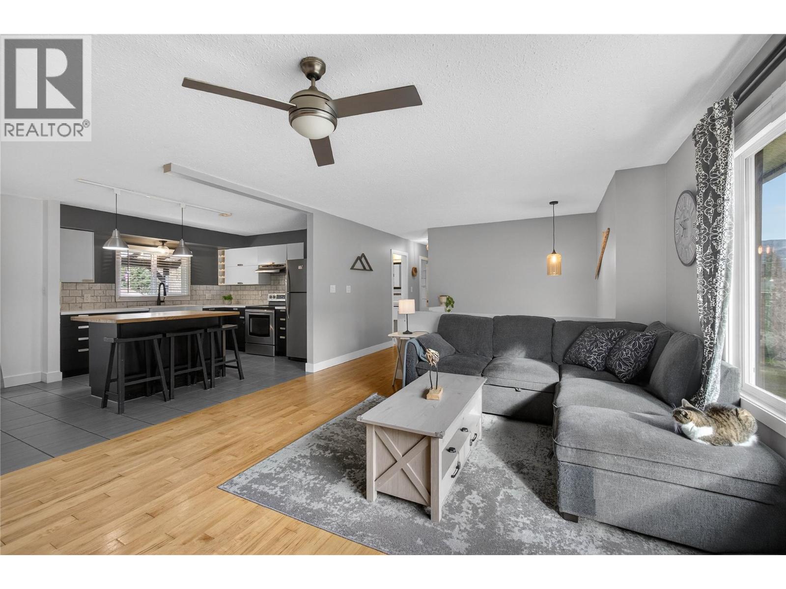 610 Gillis Avenue, Sicamous