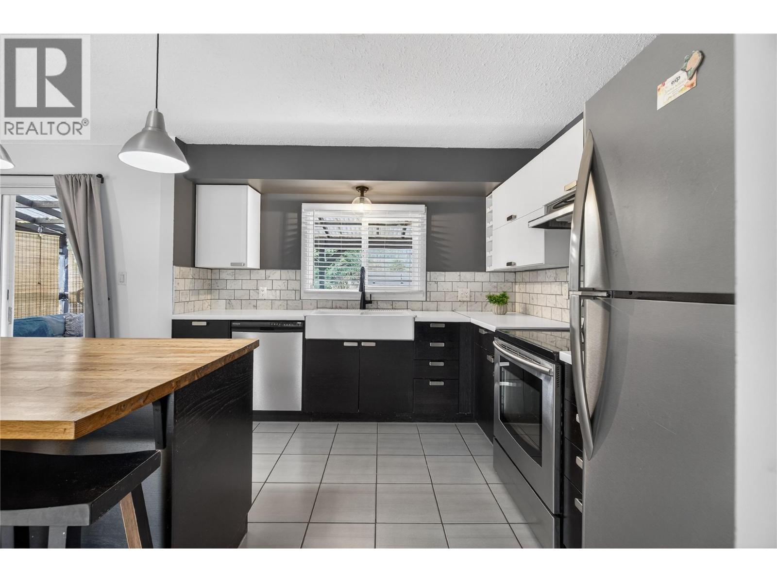 610 Gillis Avenue, Sicamous