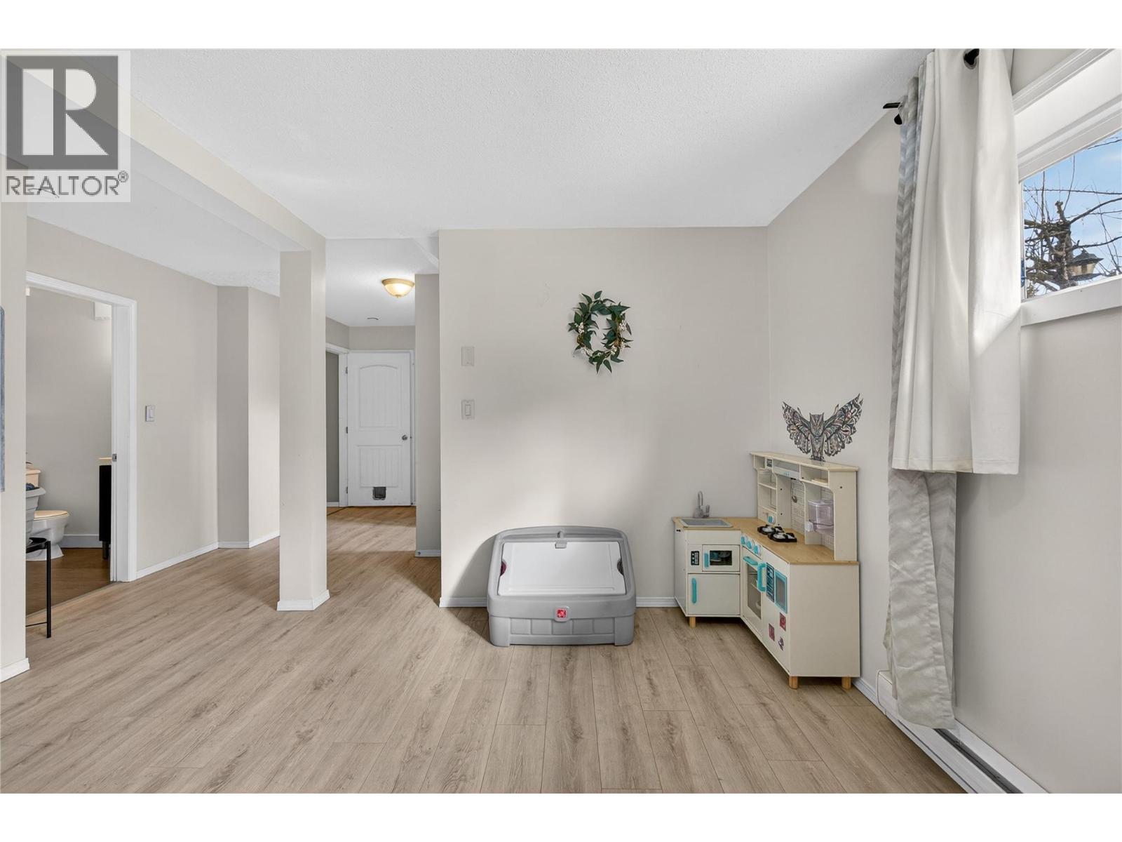 610 Gillis Avenue, Sicamous