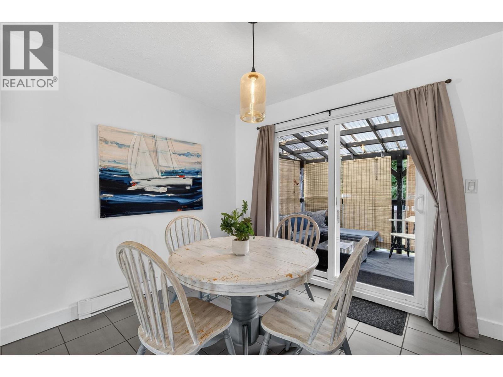 610 Gillis Avenue, Sicamous