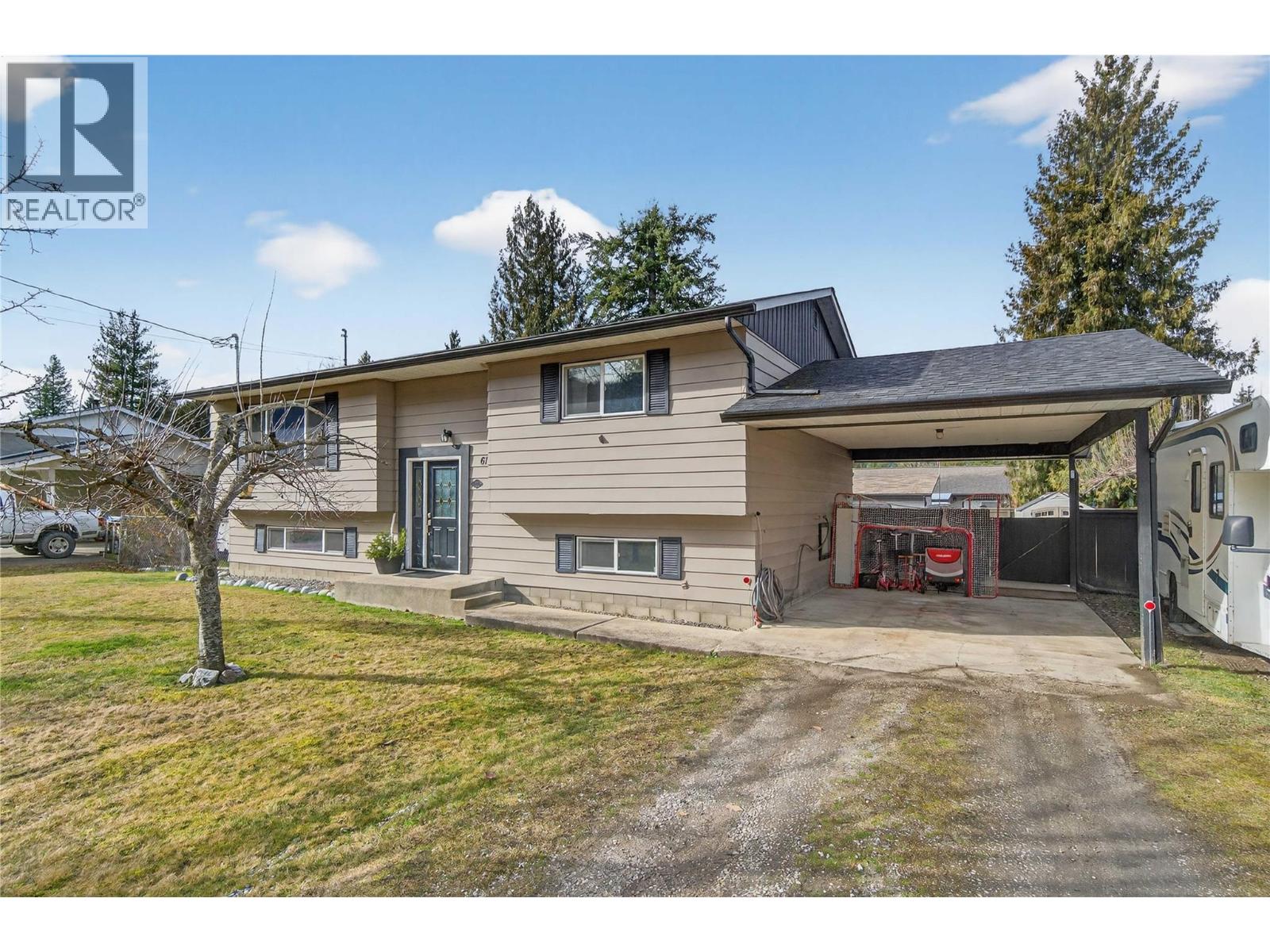 610 Gillis Avenue, Sicamous