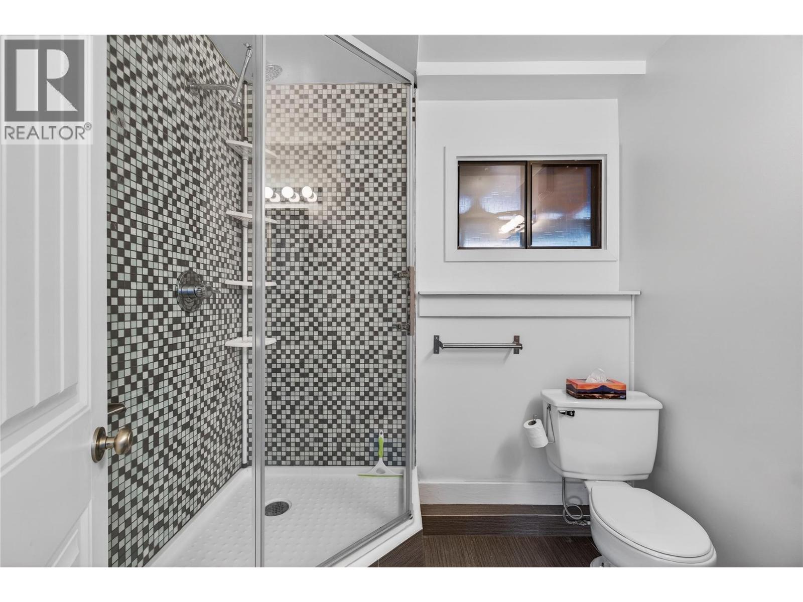 610 Gillis Avenue, Sicamous