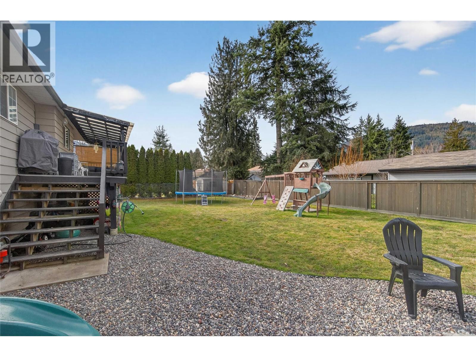 610 Gillis Avenue, Sicamous