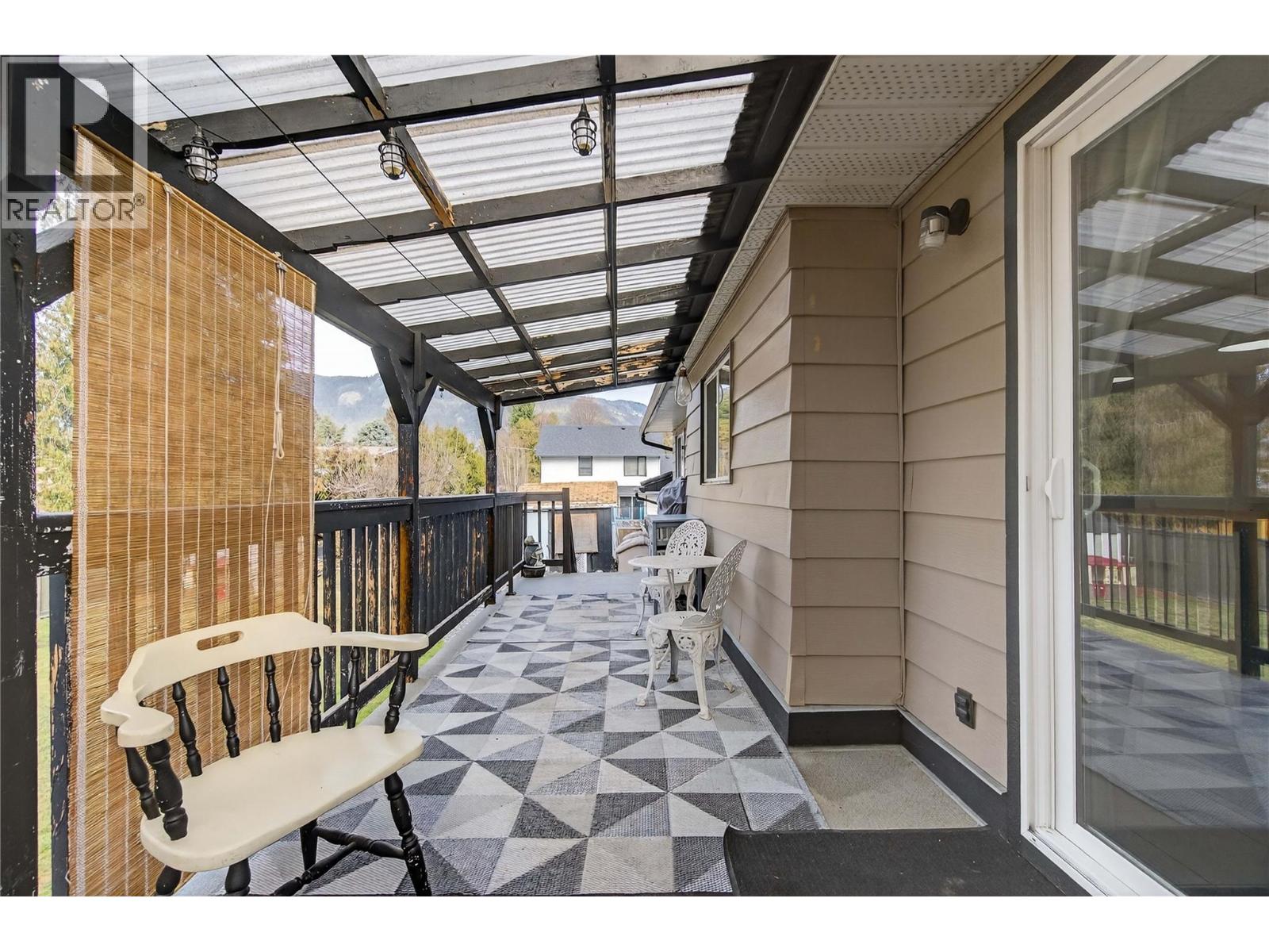 610 Gillis Avenue, Sicamous