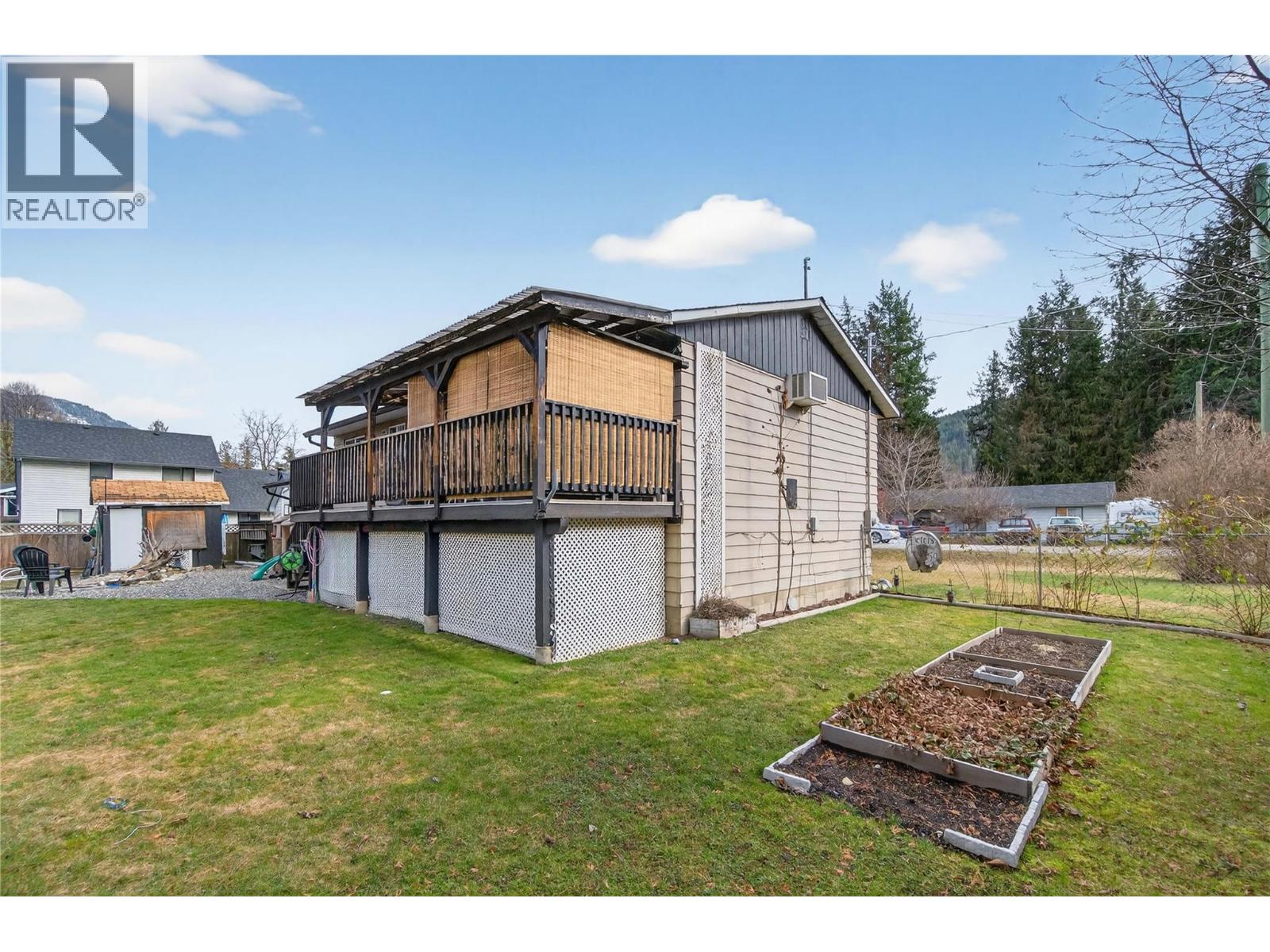610 Gillis Avenue, Sicamous
