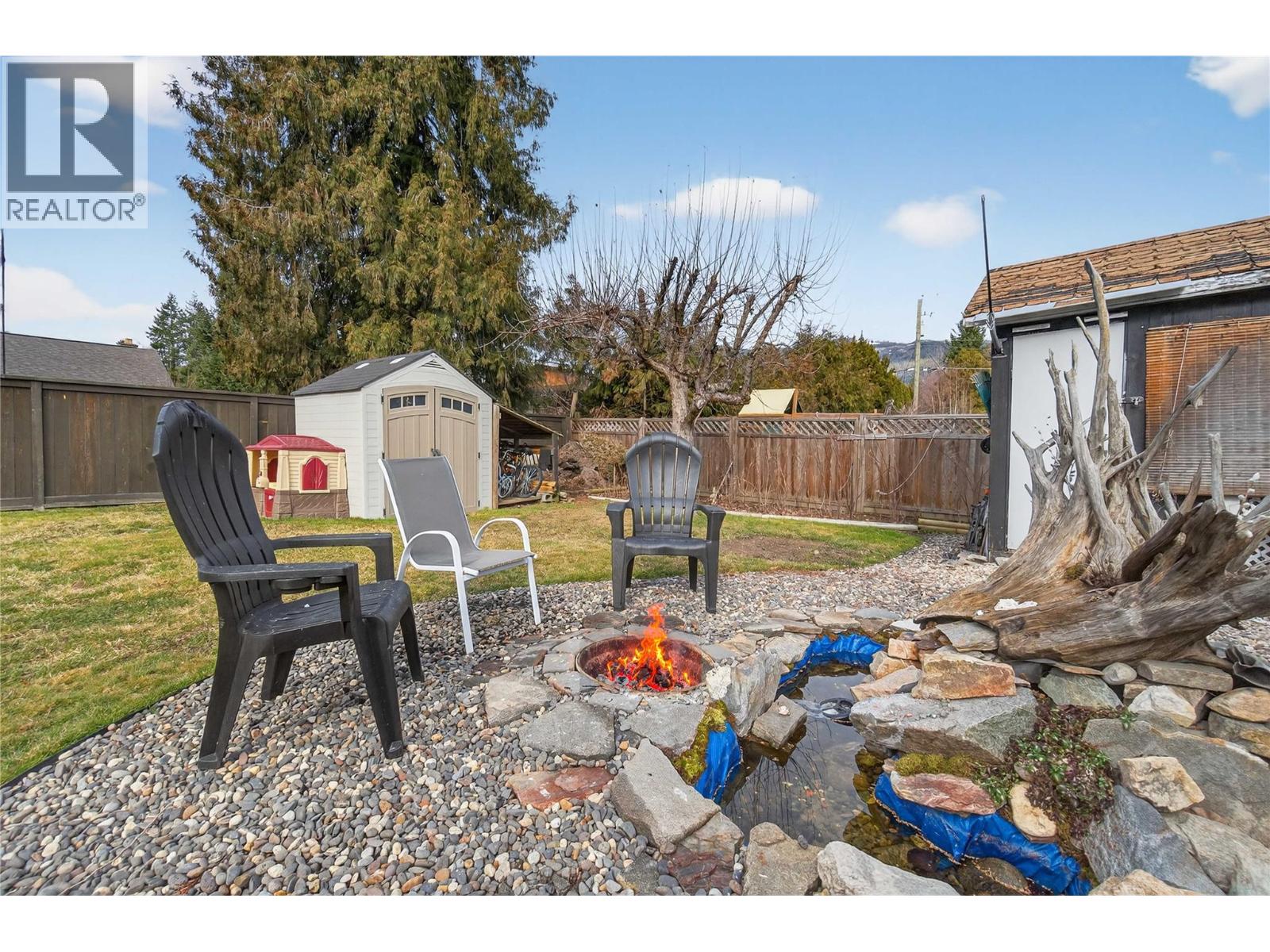 610 Gillis Avenue, Sicamous