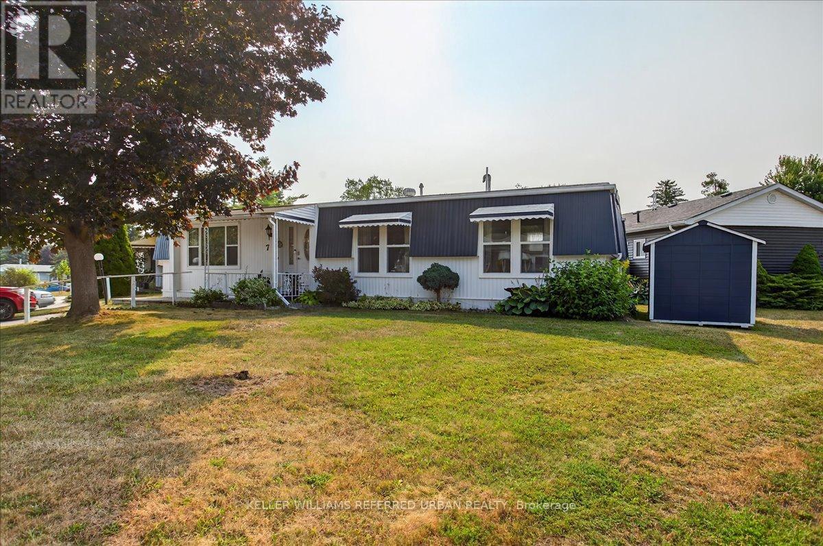 7 SUNSET DRIVE - 2