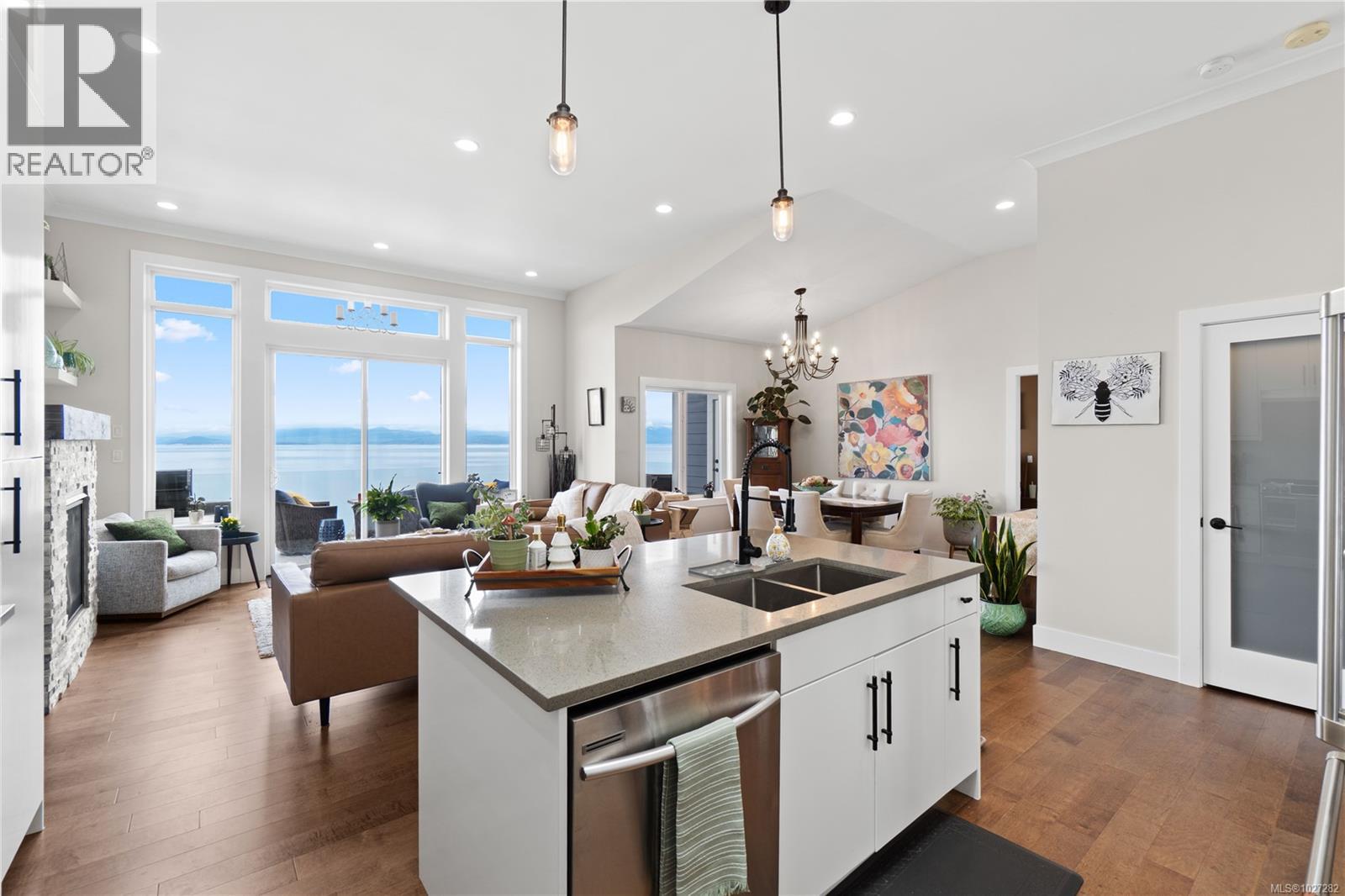 5304 Dewar Rd, Nanaimo