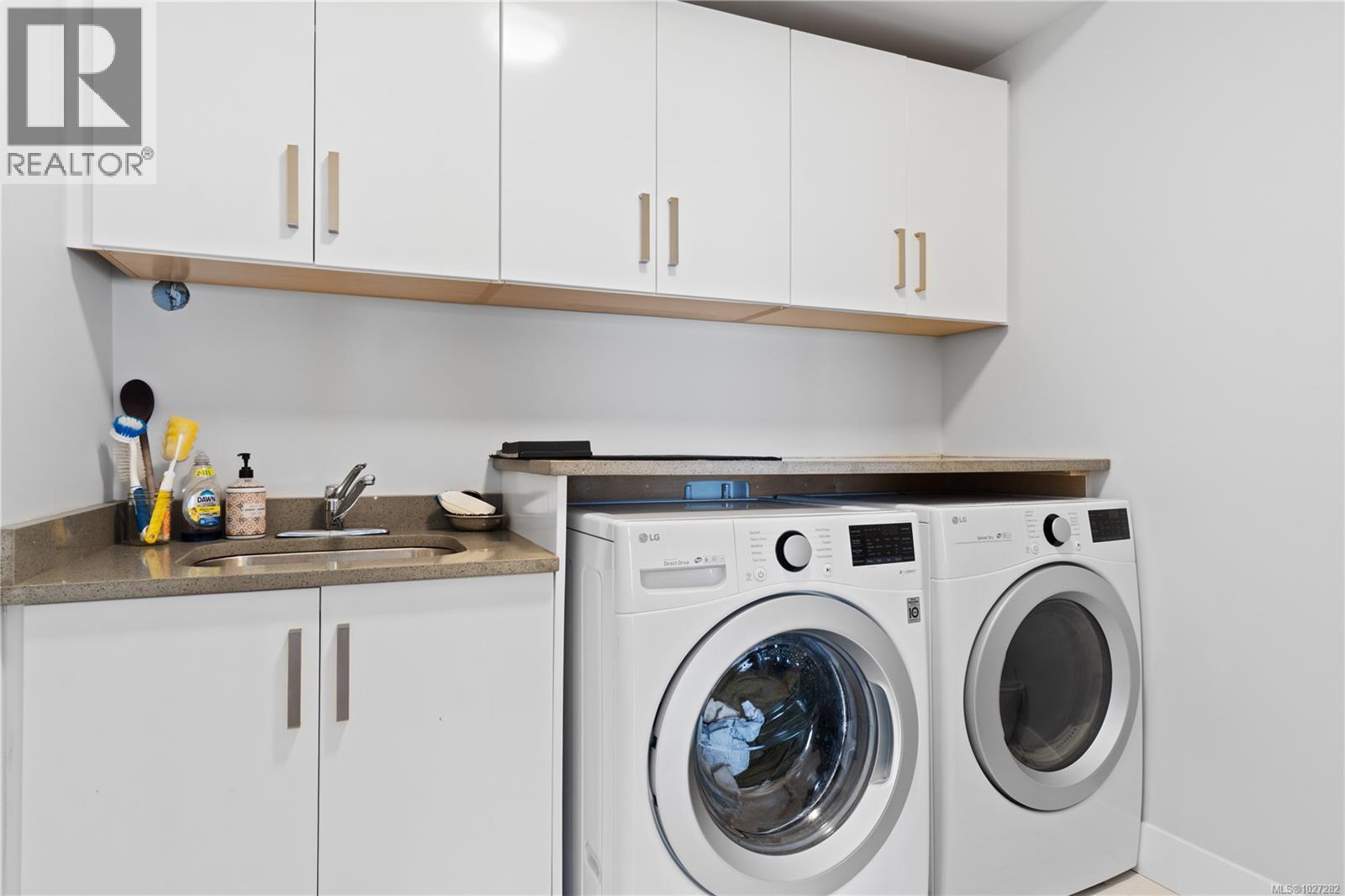 5304 Dewar Rd, Nanaimo