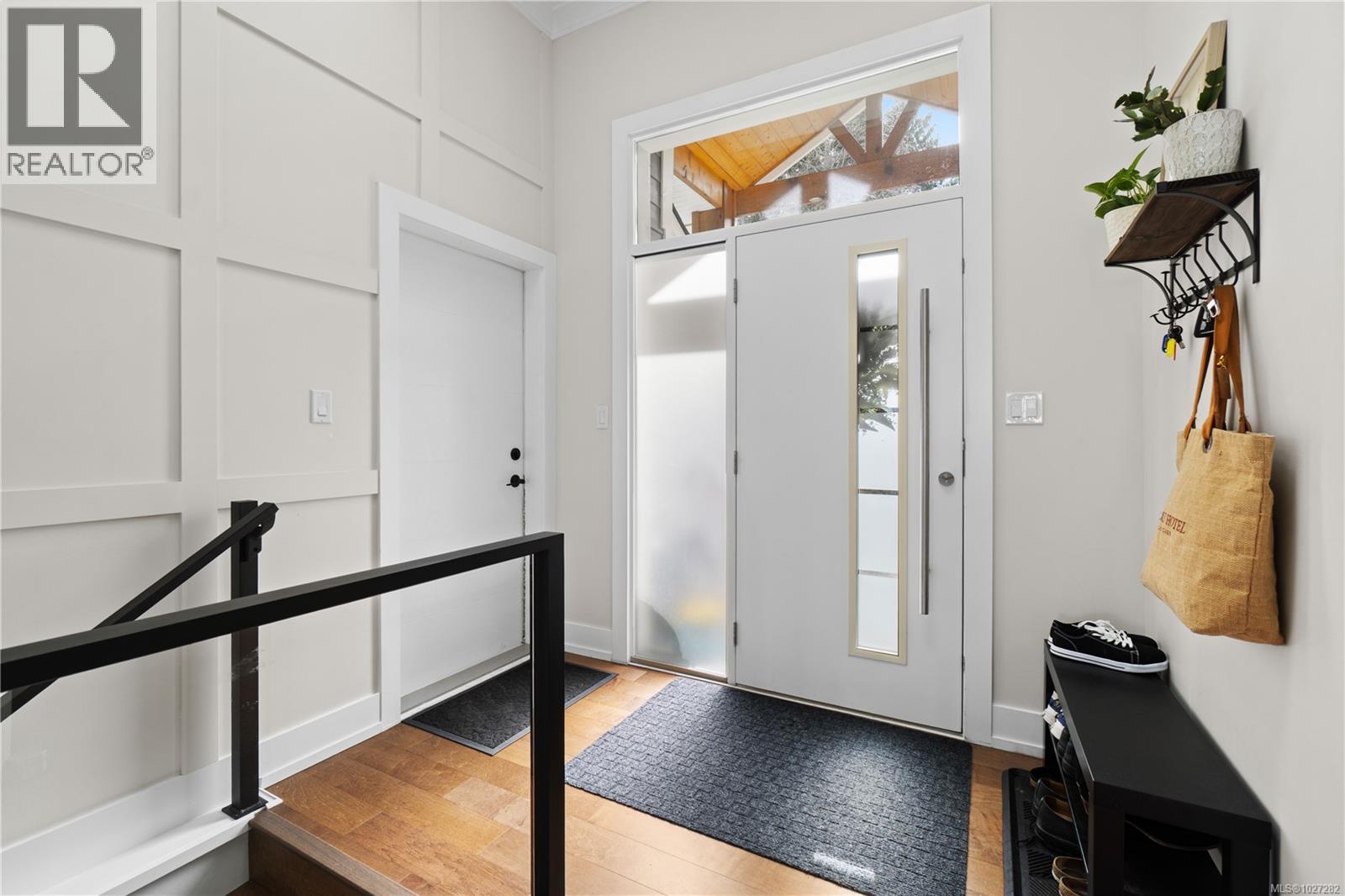 5304 Dewar Rd, Nanaimo