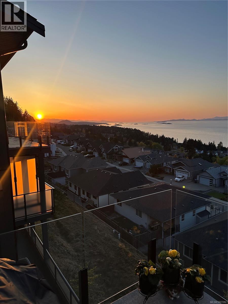 5304 Dewar Rd, Nanaimo