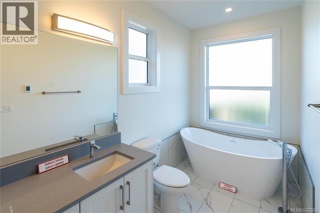 634 Farrell Rd, Ladysmith