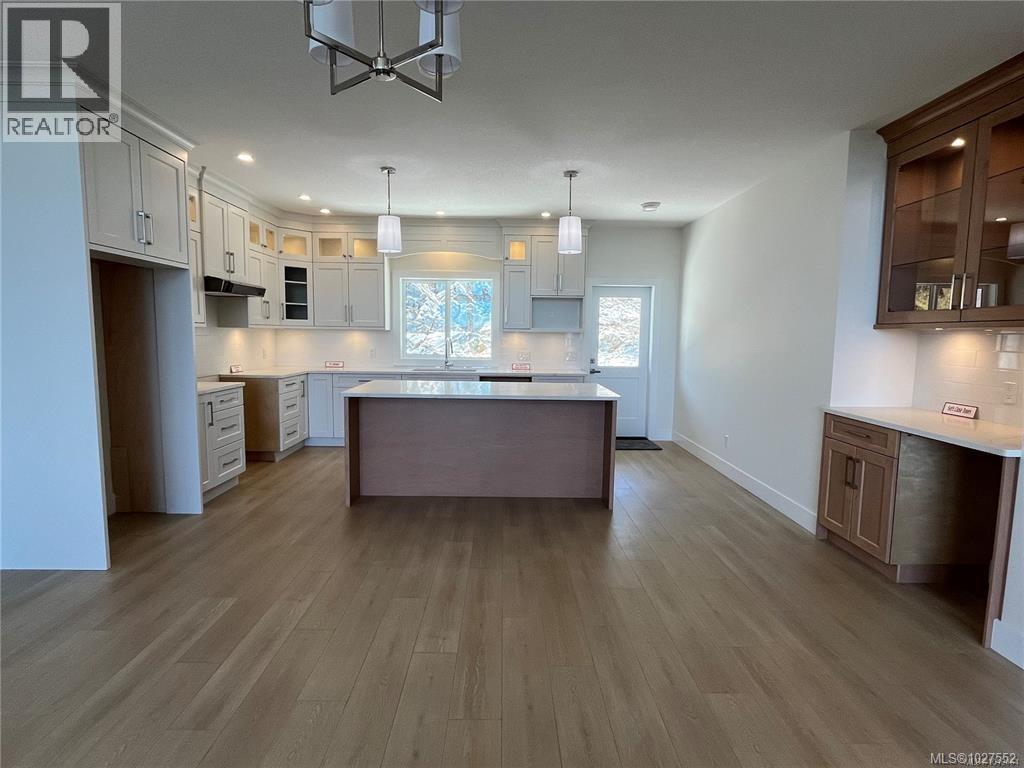 634 Farrell Rd, Ladysmith