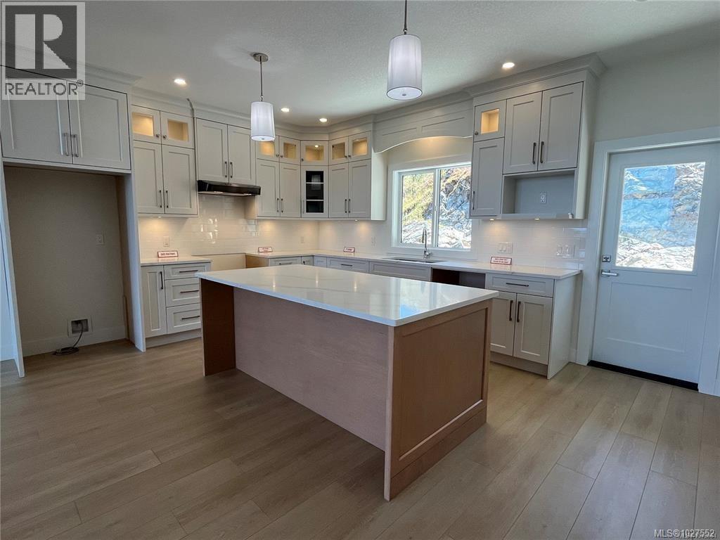 634 Farrell Rd, Ladysmith