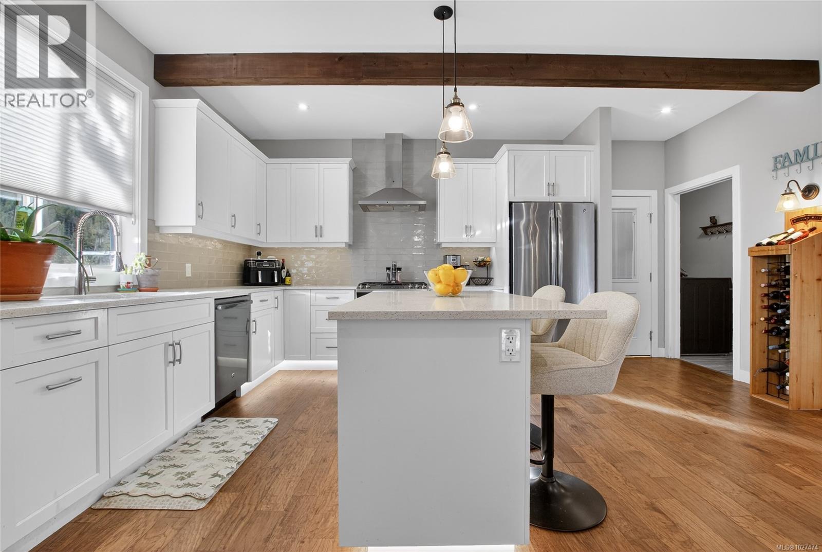 7284 LAKEFRONT DR - Image 2