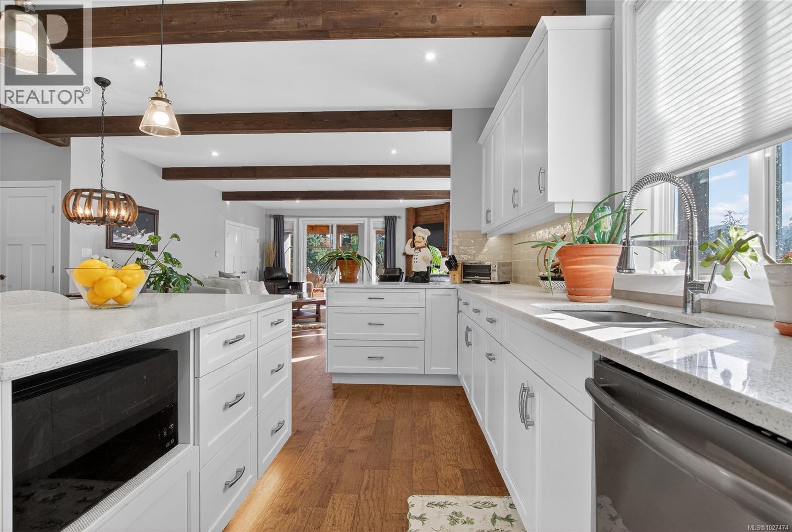 7284 LAKEFRONT DR - 7