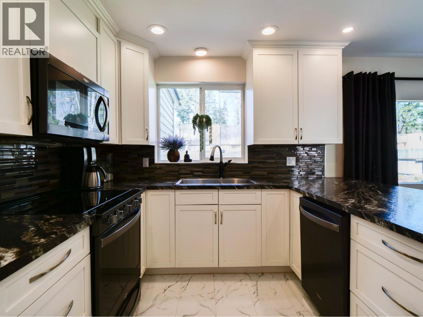 1750 BEACH CRESCENT, Quesnel