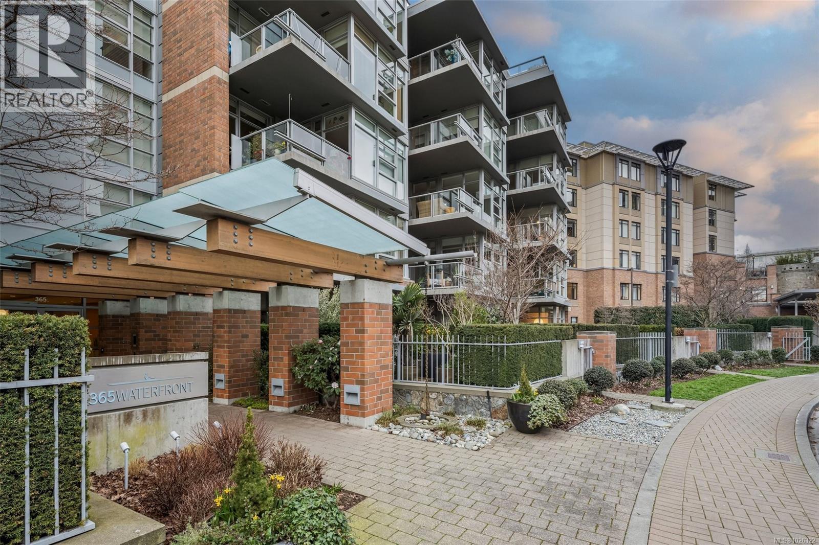 116 365 Waterfront Cres, Victoria