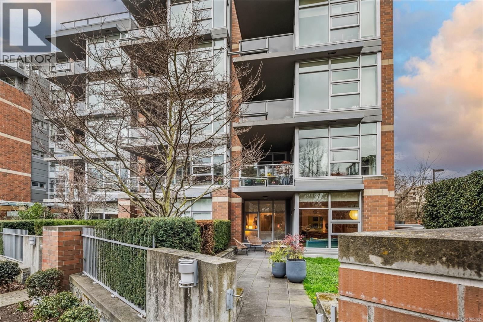 116 365 Waterfront Cres, Victoria