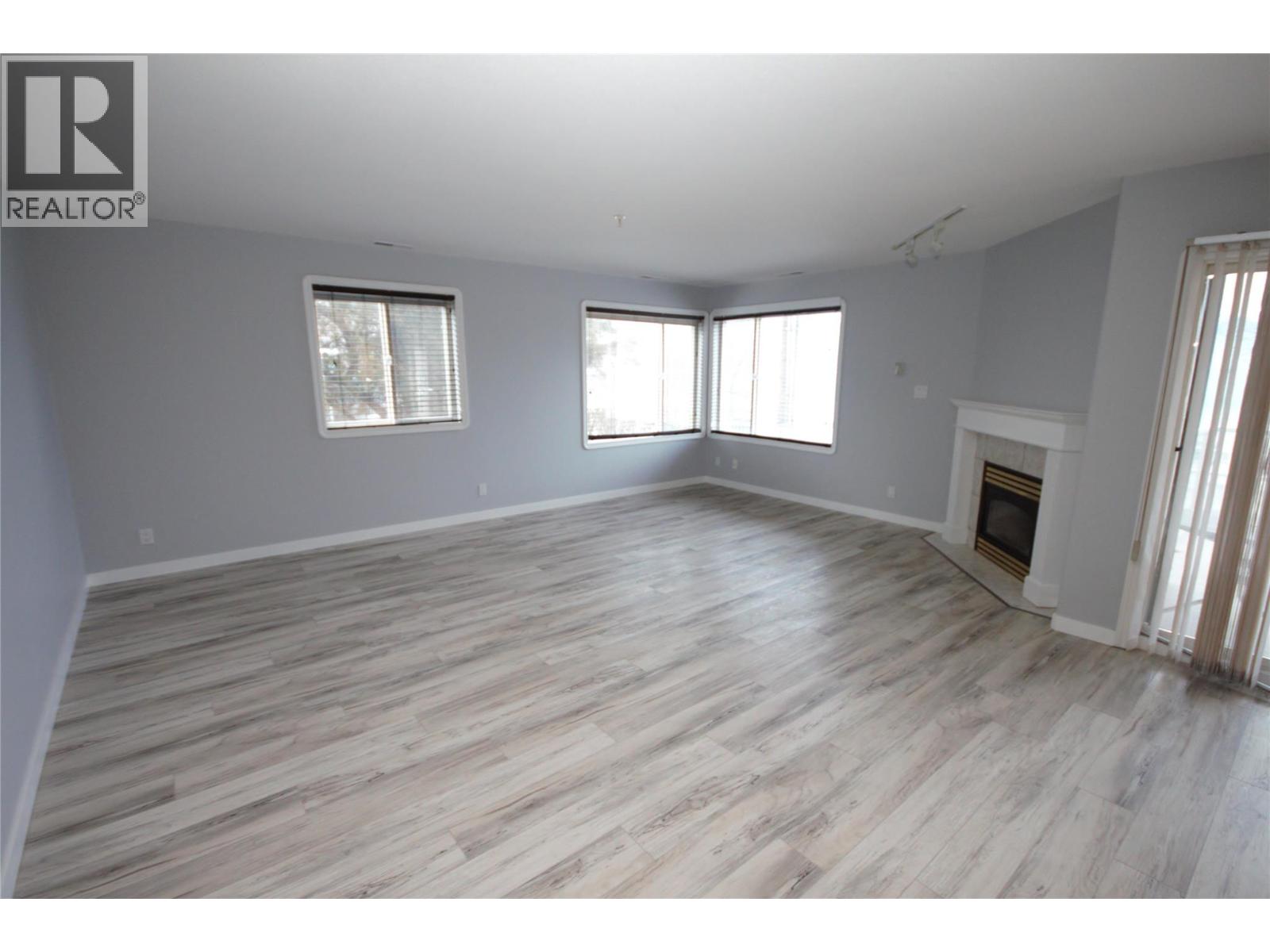 #100 6805 Cottonwood Drive - 11