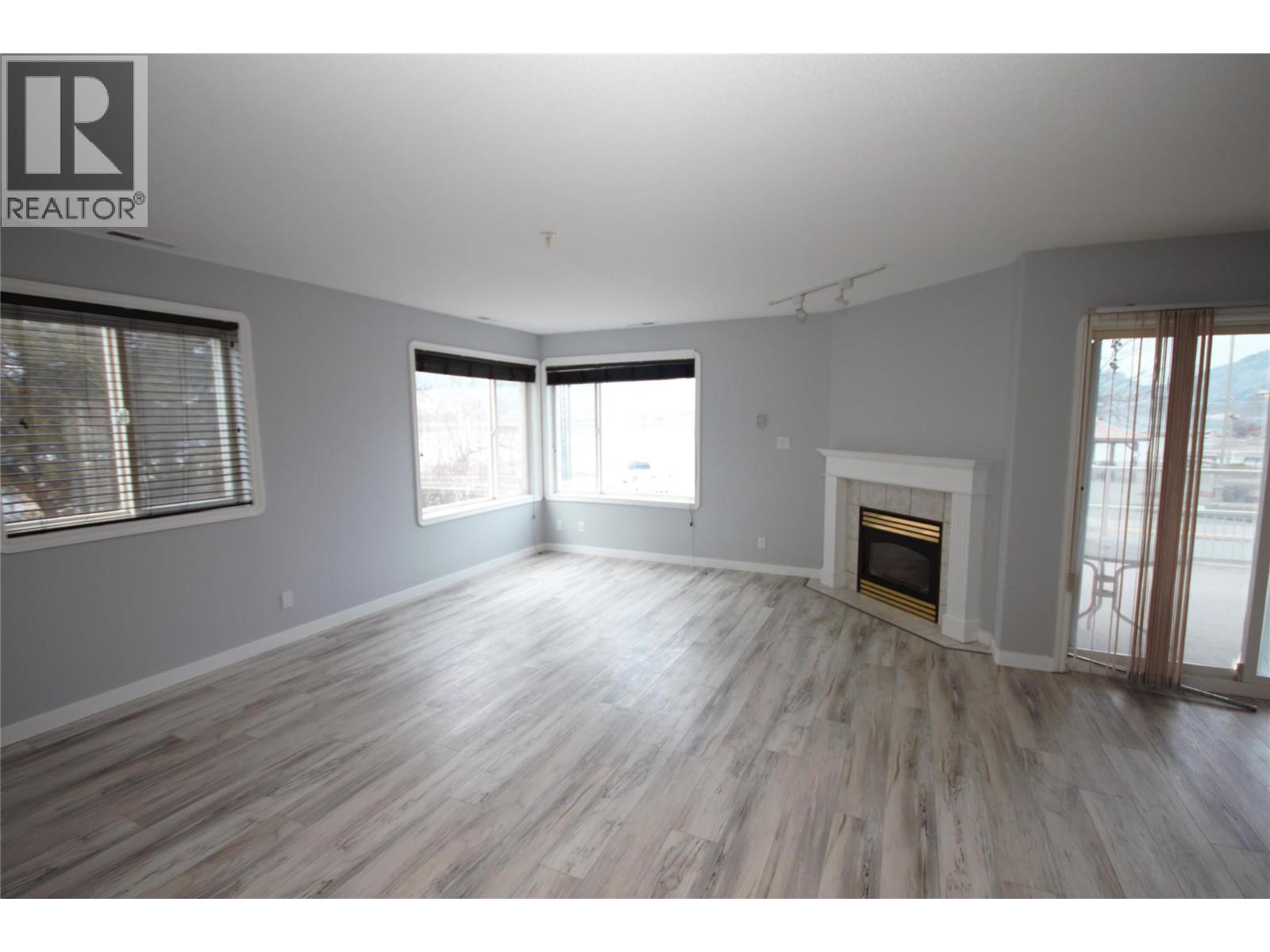 100 6805 Cottonwood Drive, Osoyoos