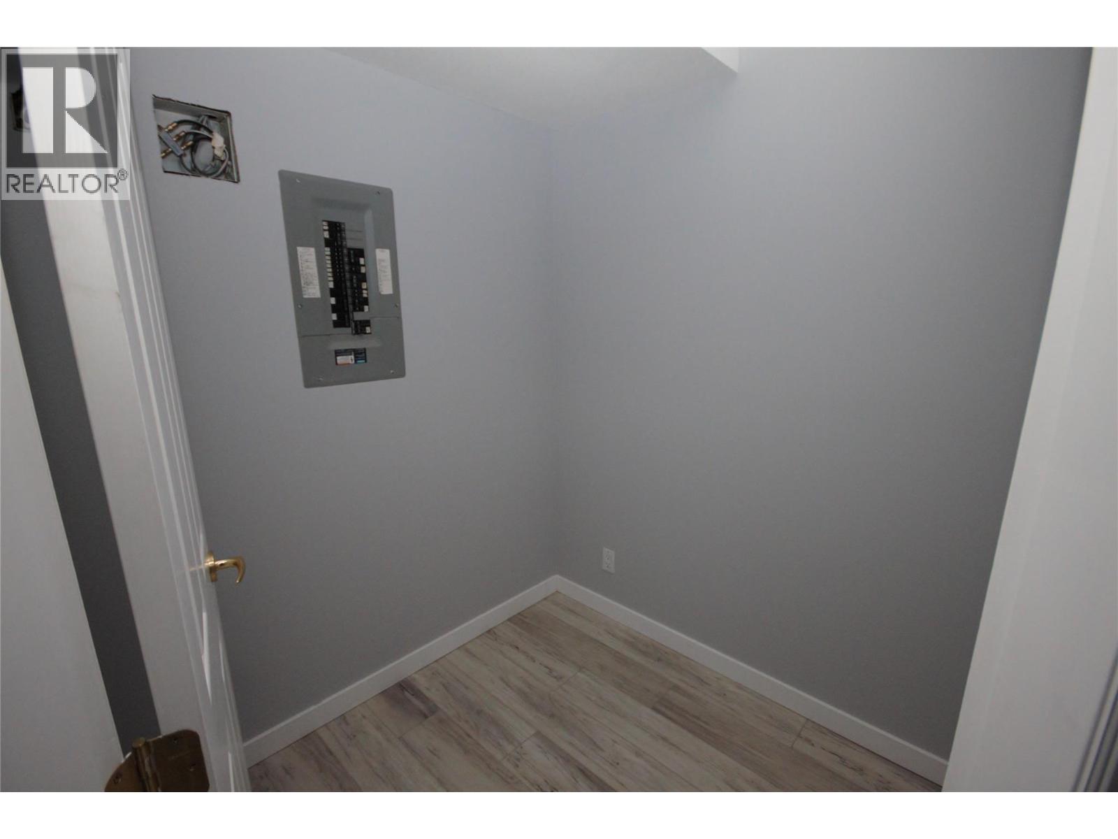 100 6805 Cottonwood Drive, Osoyoos