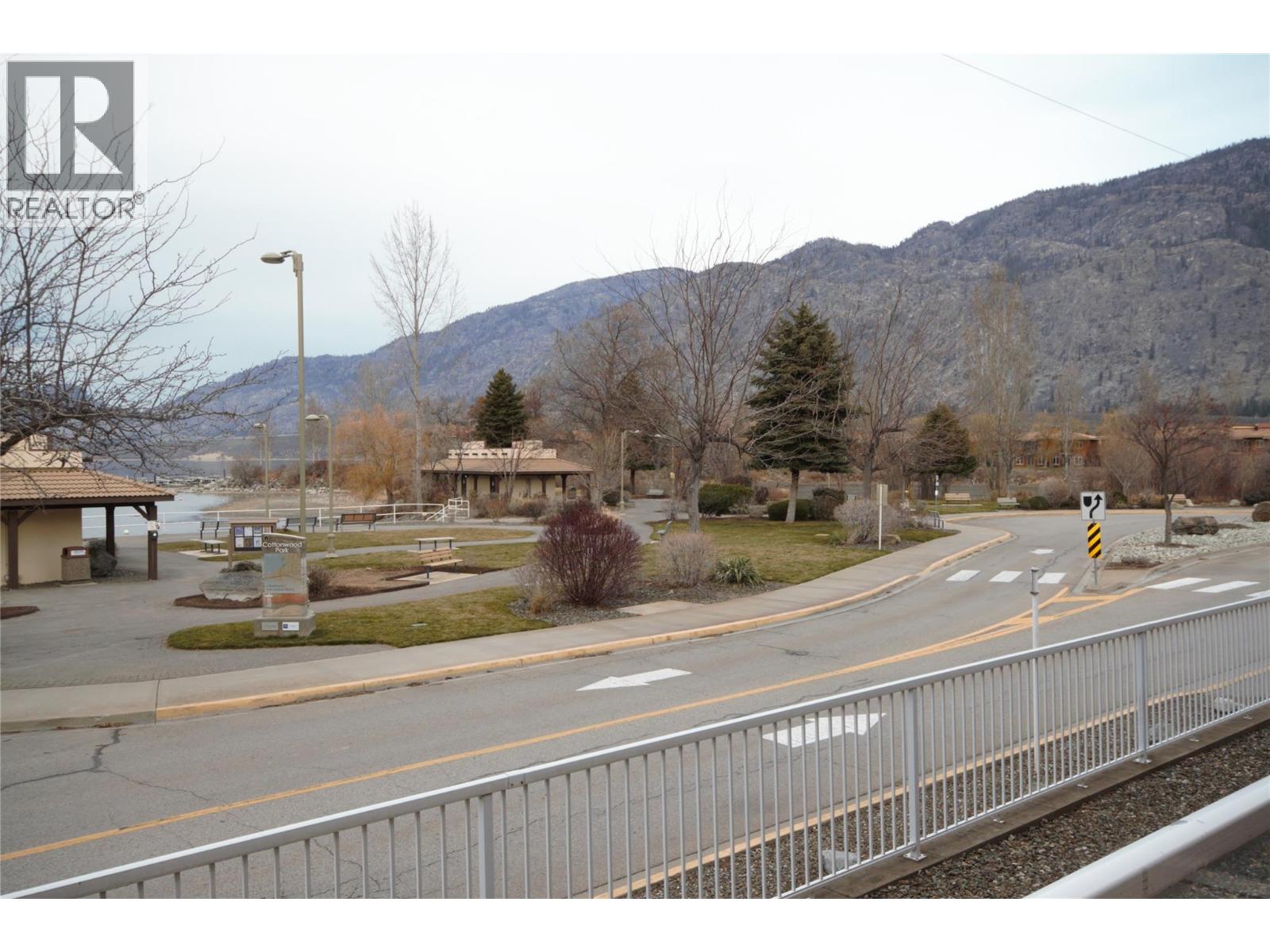 #100 6805 Cottonwood Drive - 33