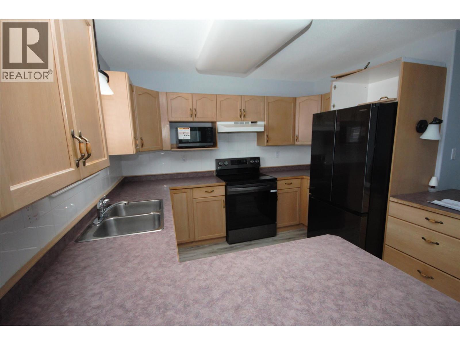 #100 6805 Cottonwood Drive - 4