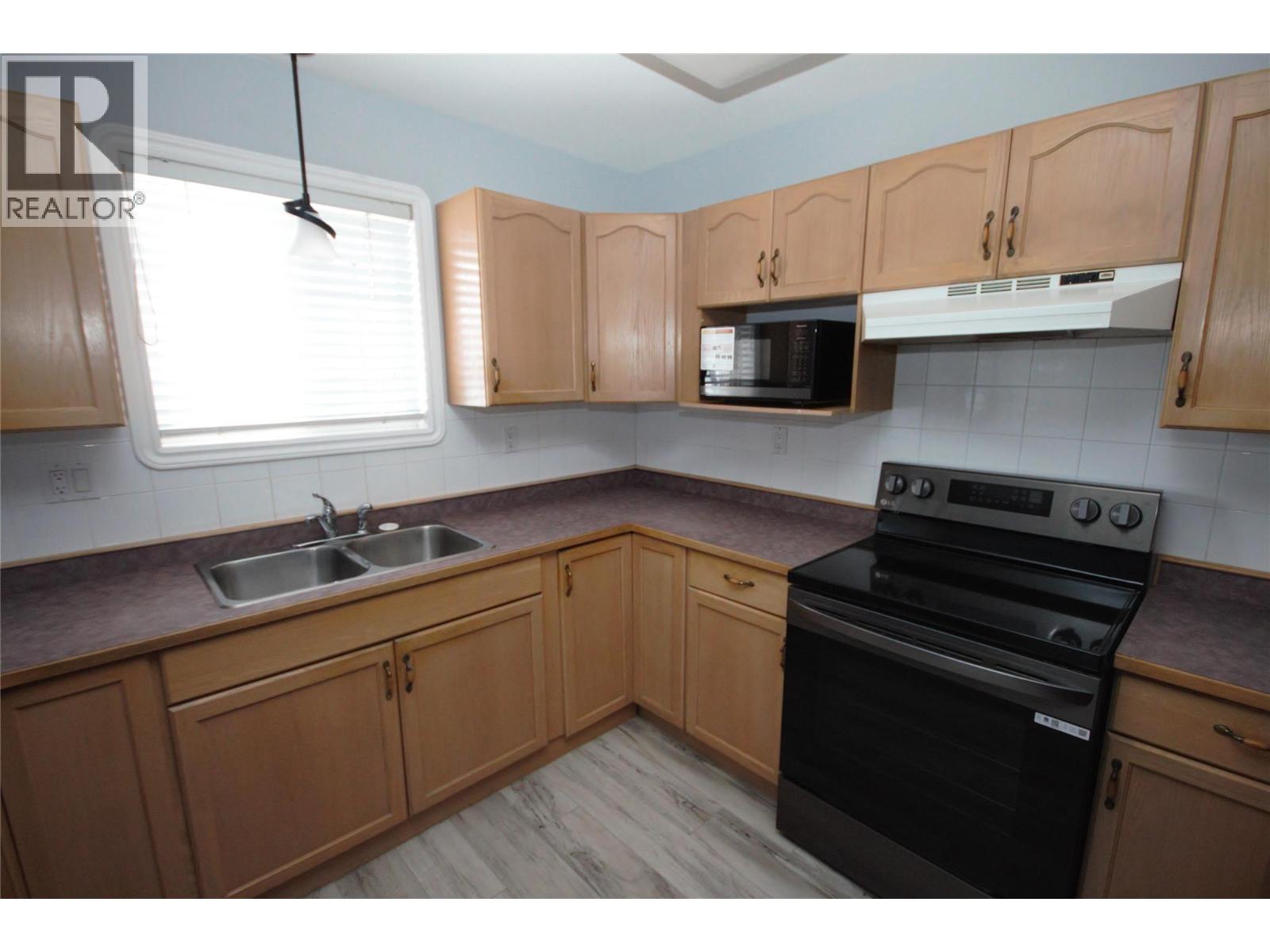 #100 6805 Cottonwood Drive - 5