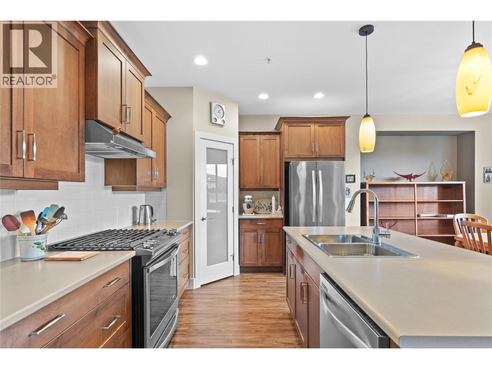 2372 Oglow Drive, Armstrong