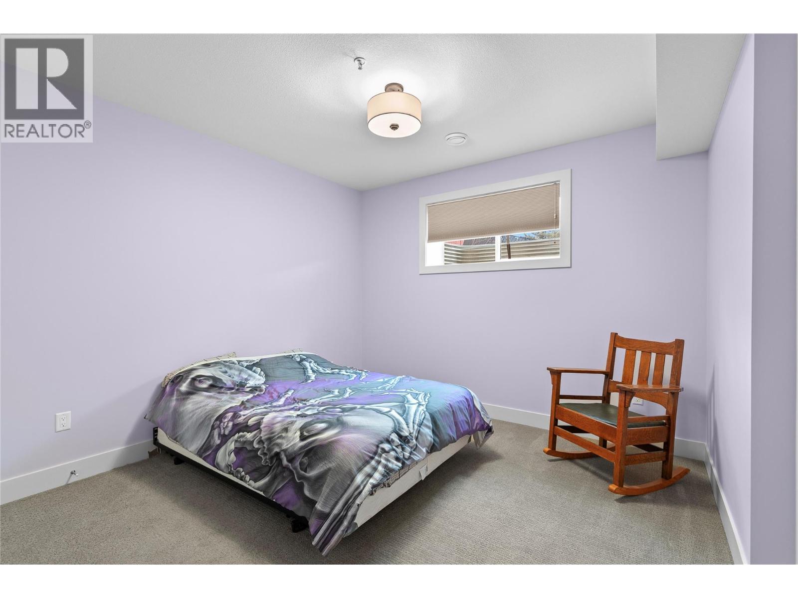 2372 Oglow Drive, Armstrong