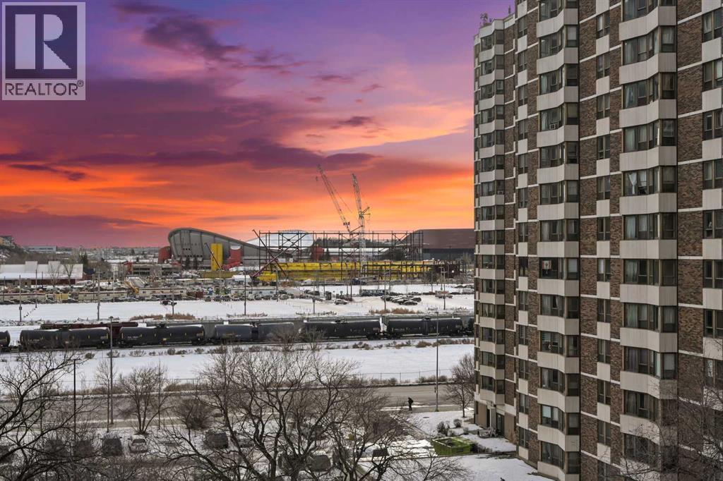 
          624 8 Avenue Southeast
            <br/>
            <span>Calgary</span>
            , 
            <span>AB</span>
             <span>T2G1S7</span>
         - Photo 24