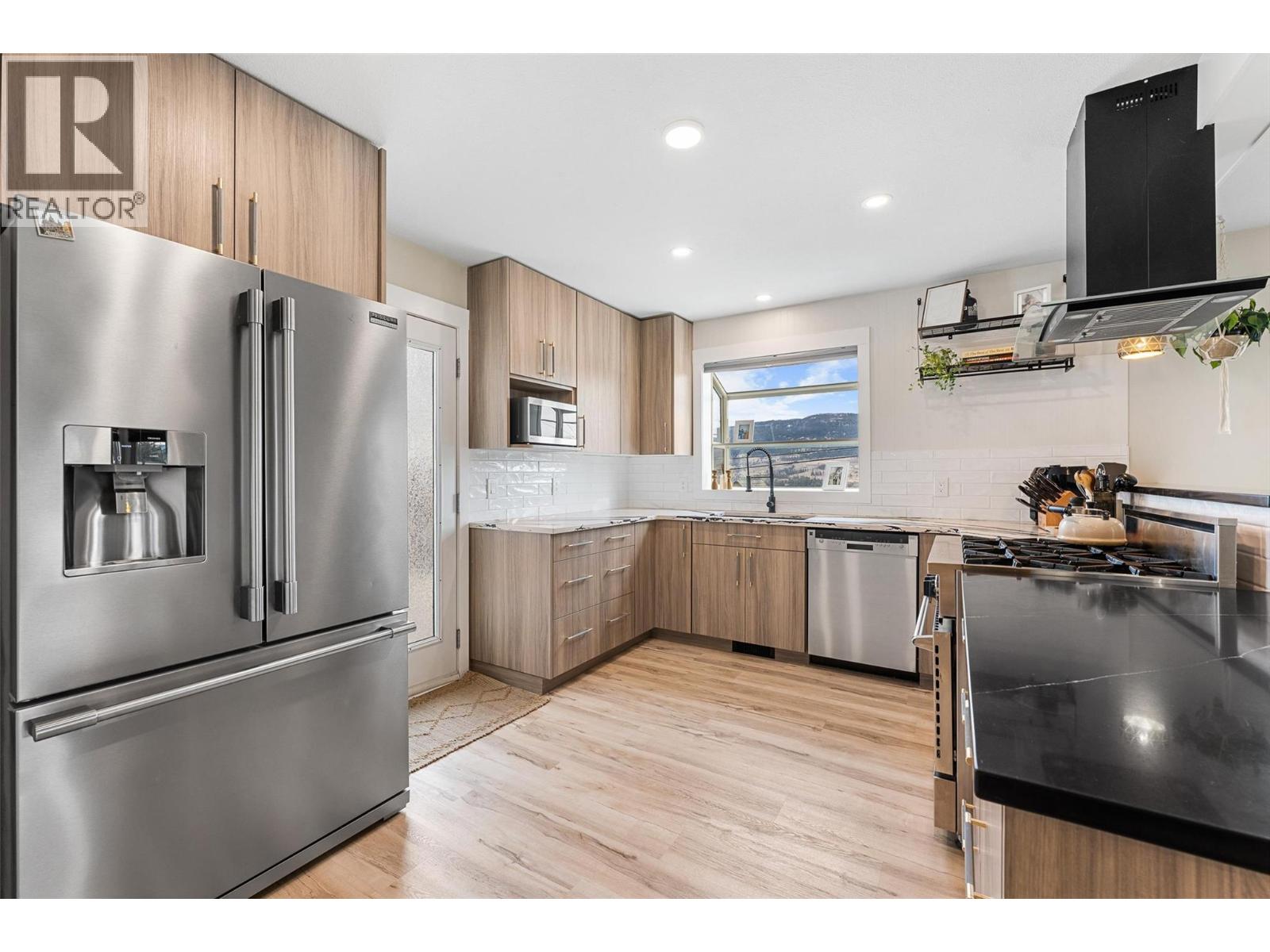 2186 Finlay Court, Lake Country