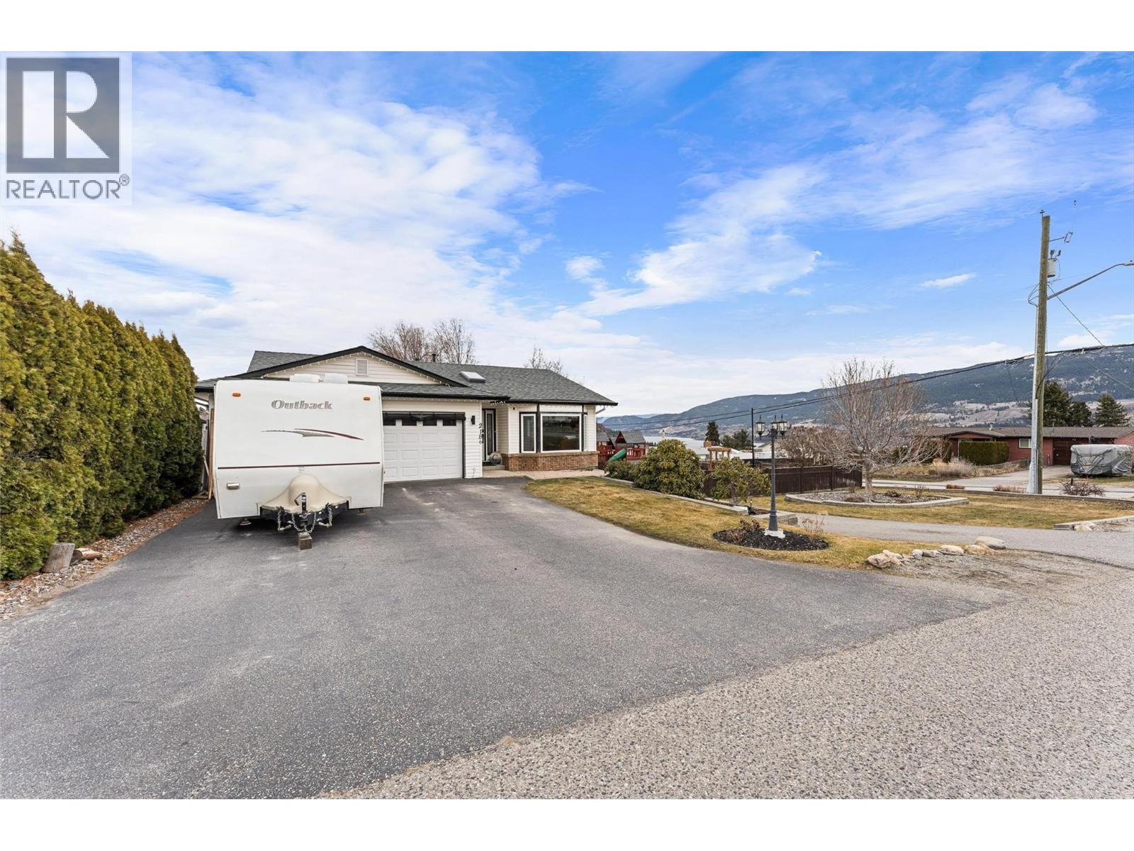 2186 Finlay Court, Lake Country