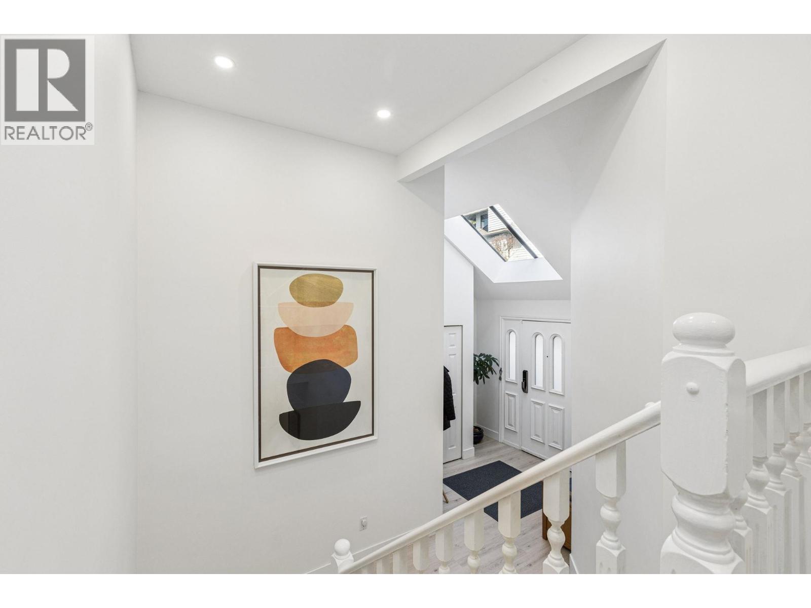 5709 OWL COURT, North Vancouver