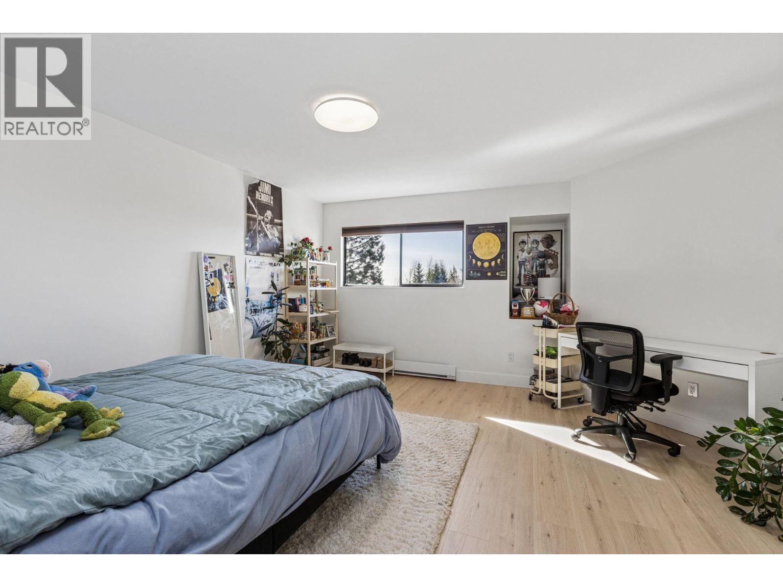 5709 OWL COURT, North Vancouver