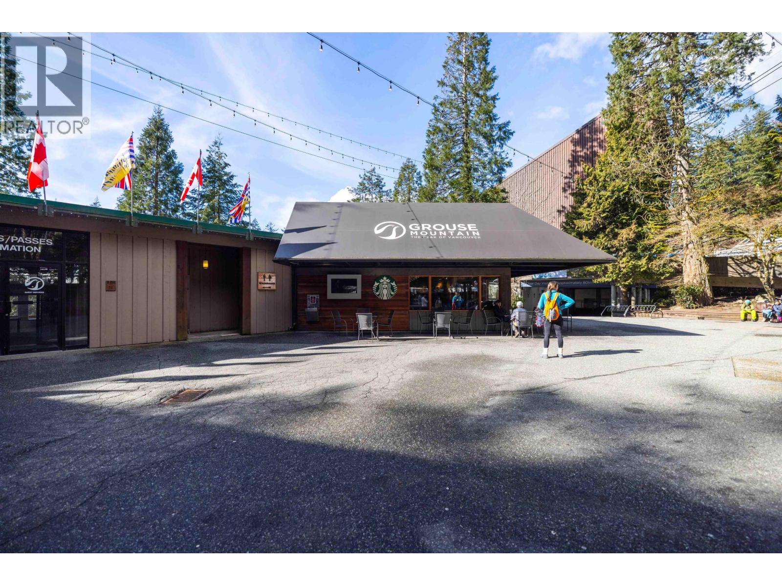 5709 OWL COURT, North Vancouver