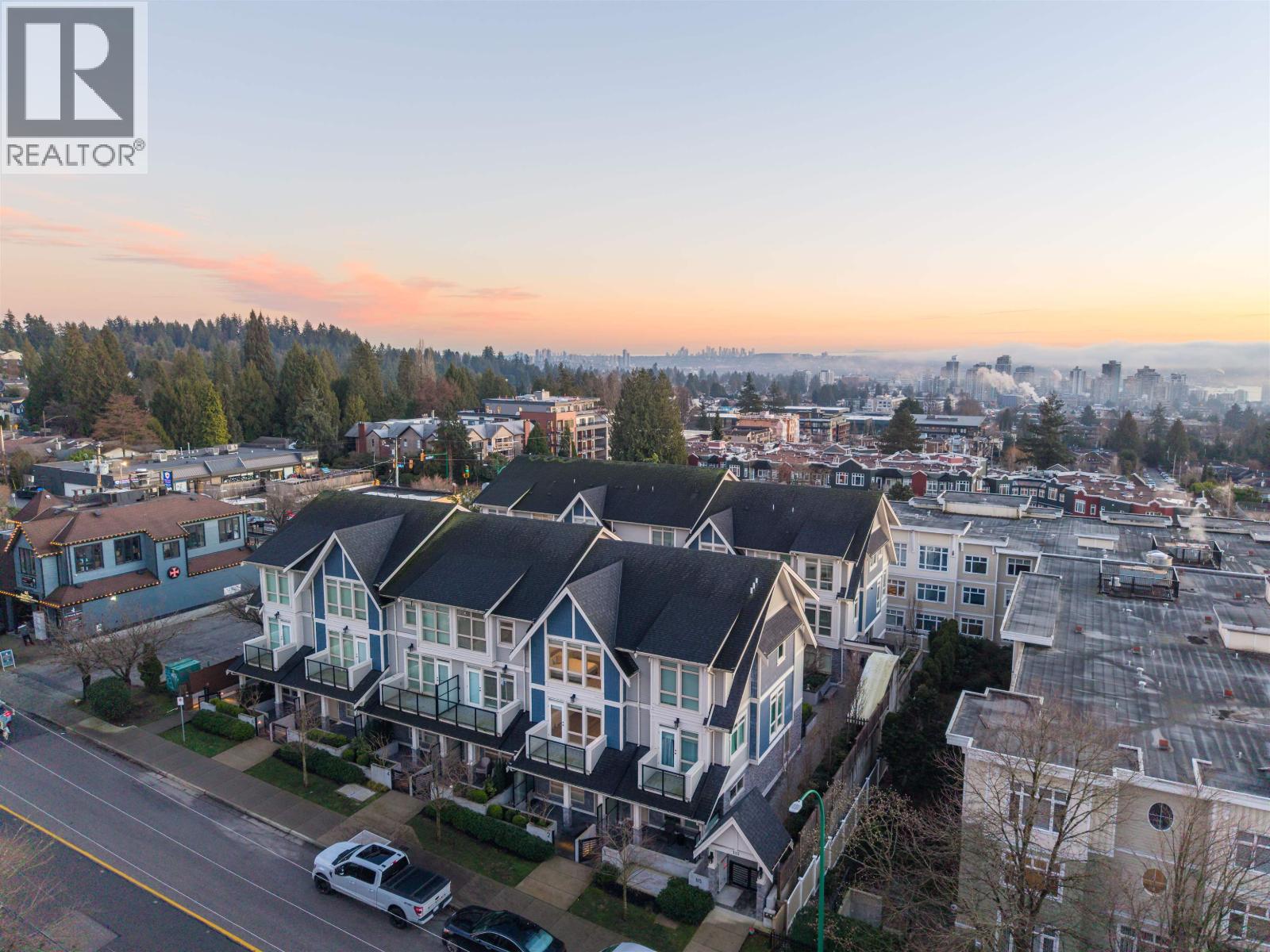 1 115 W QUEENS ROAD, North Vancouver