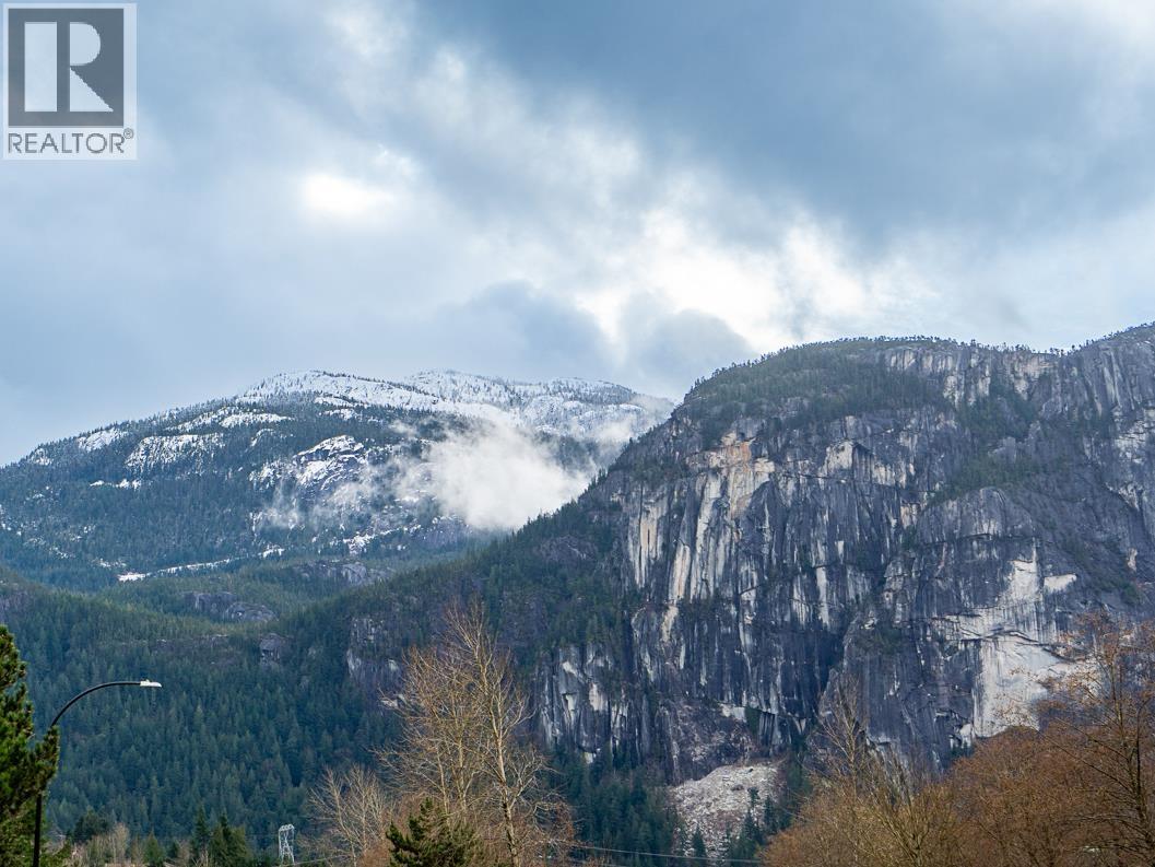 444 38362 BUCKLEY AVENUE, Squamish