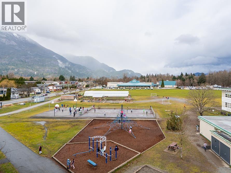 444 38362 BUCKLEY AVENUE, Squamish