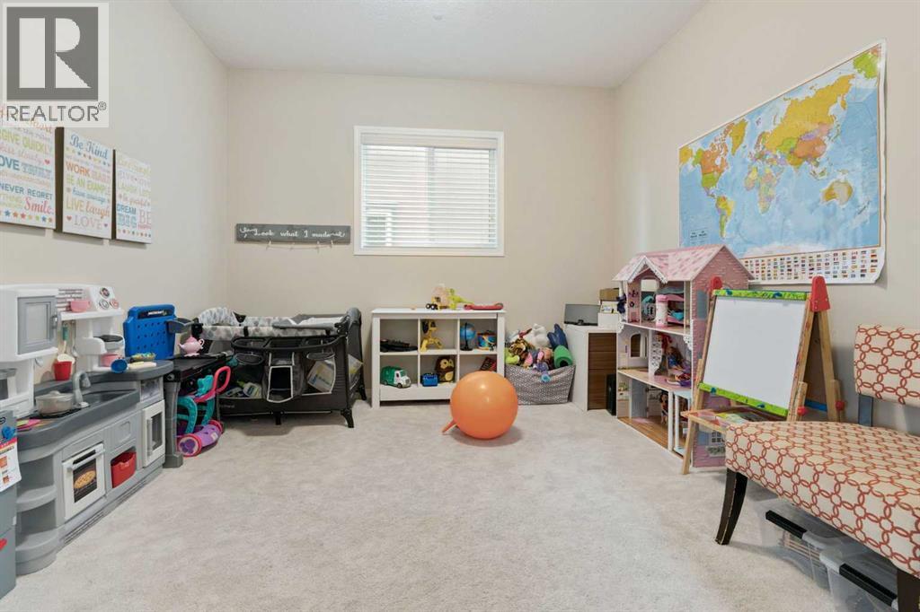 
          352 Skyview Shores Manor Northeast
            <br/>
            <span>Calgary</span>
            , 
            <span>AB</span>
             <span>T3N0E4</span>
         - Photo 5