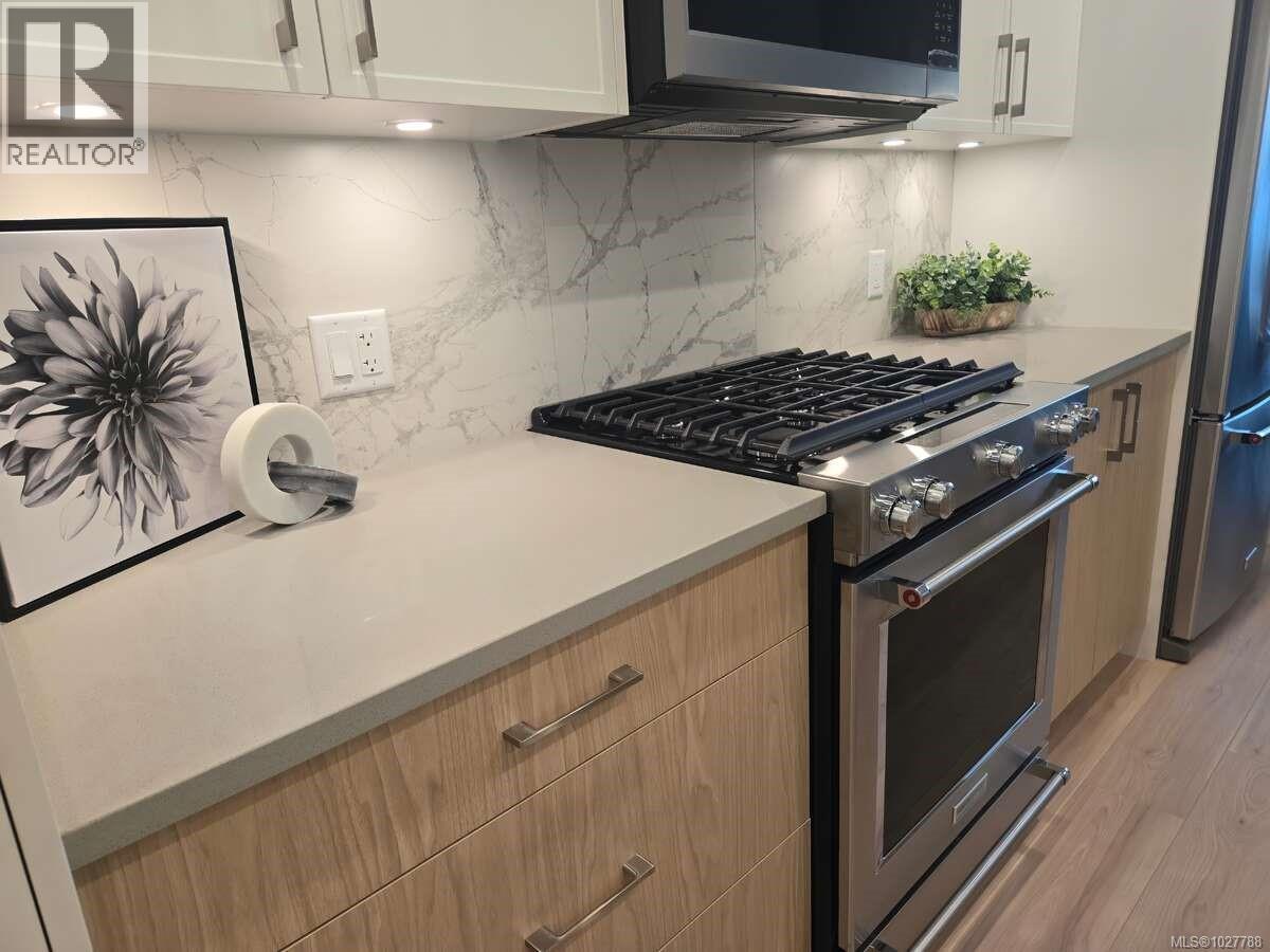  487 Delora Drive, Colwood