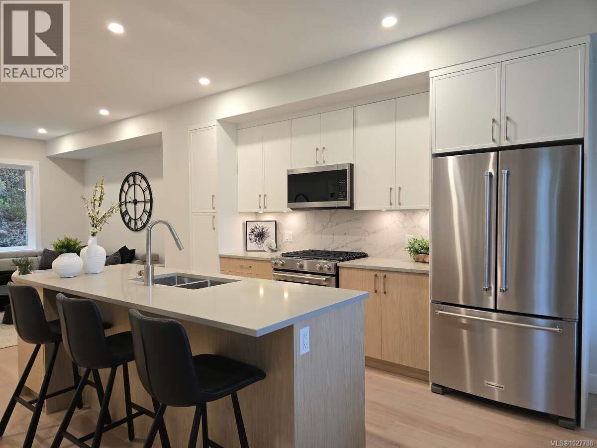  487 Delora Drive, Colwood