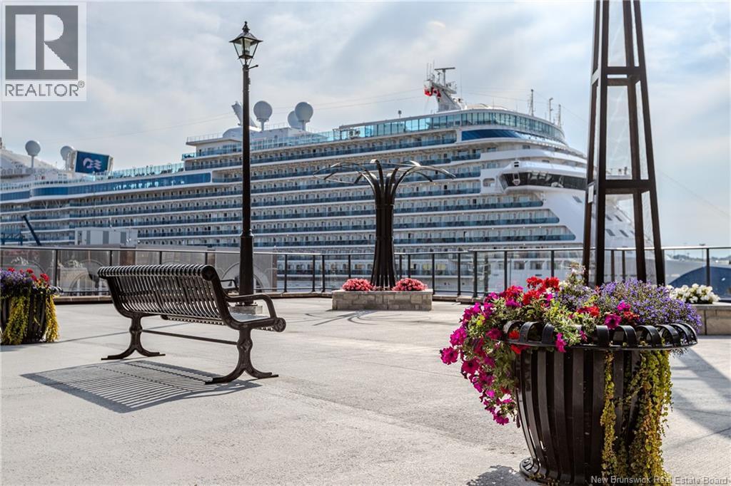 #111 243 PRINCE WILLIAM STREET - 44