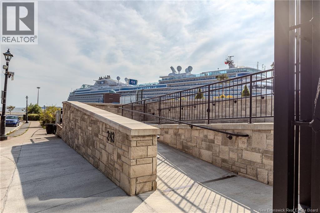 #111 243 PRINCE WILLIAM STREET - 43