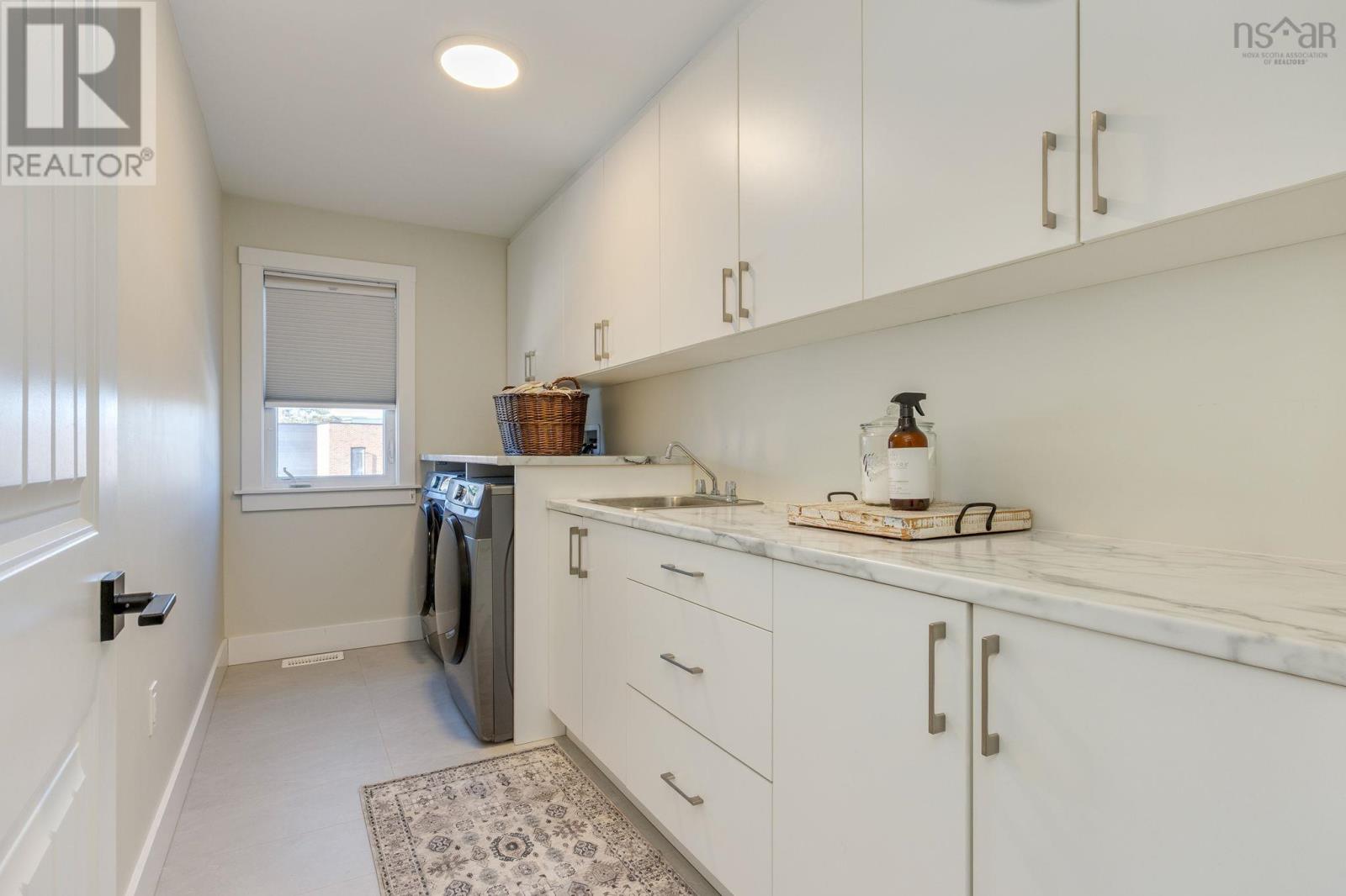 Property 28 of 47 of 72 Bristolton Avenue