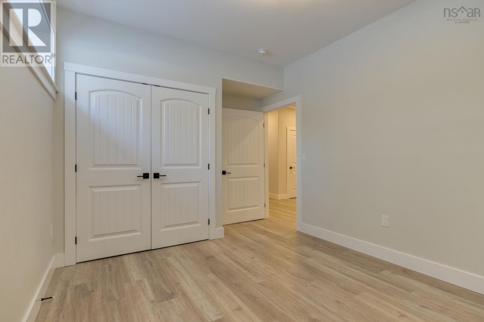 Property 39 of 47 of 72 Bristolton Avenue