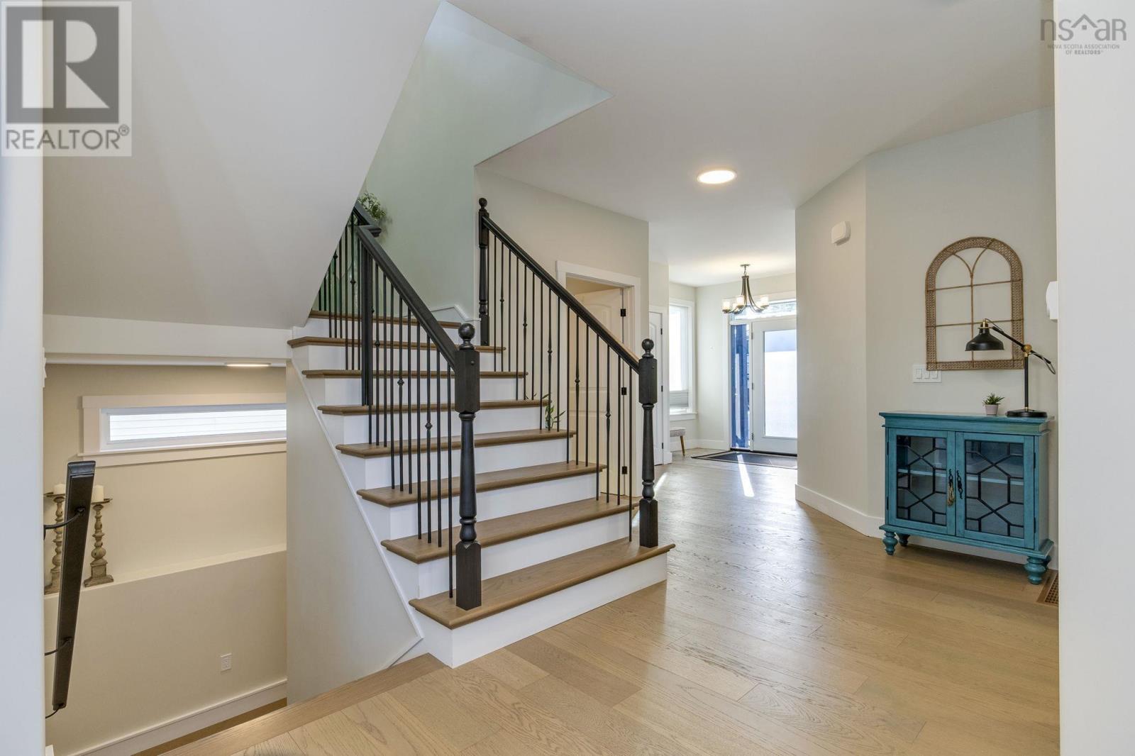 Property 8 of 47 of 72 Bristolton Avenue