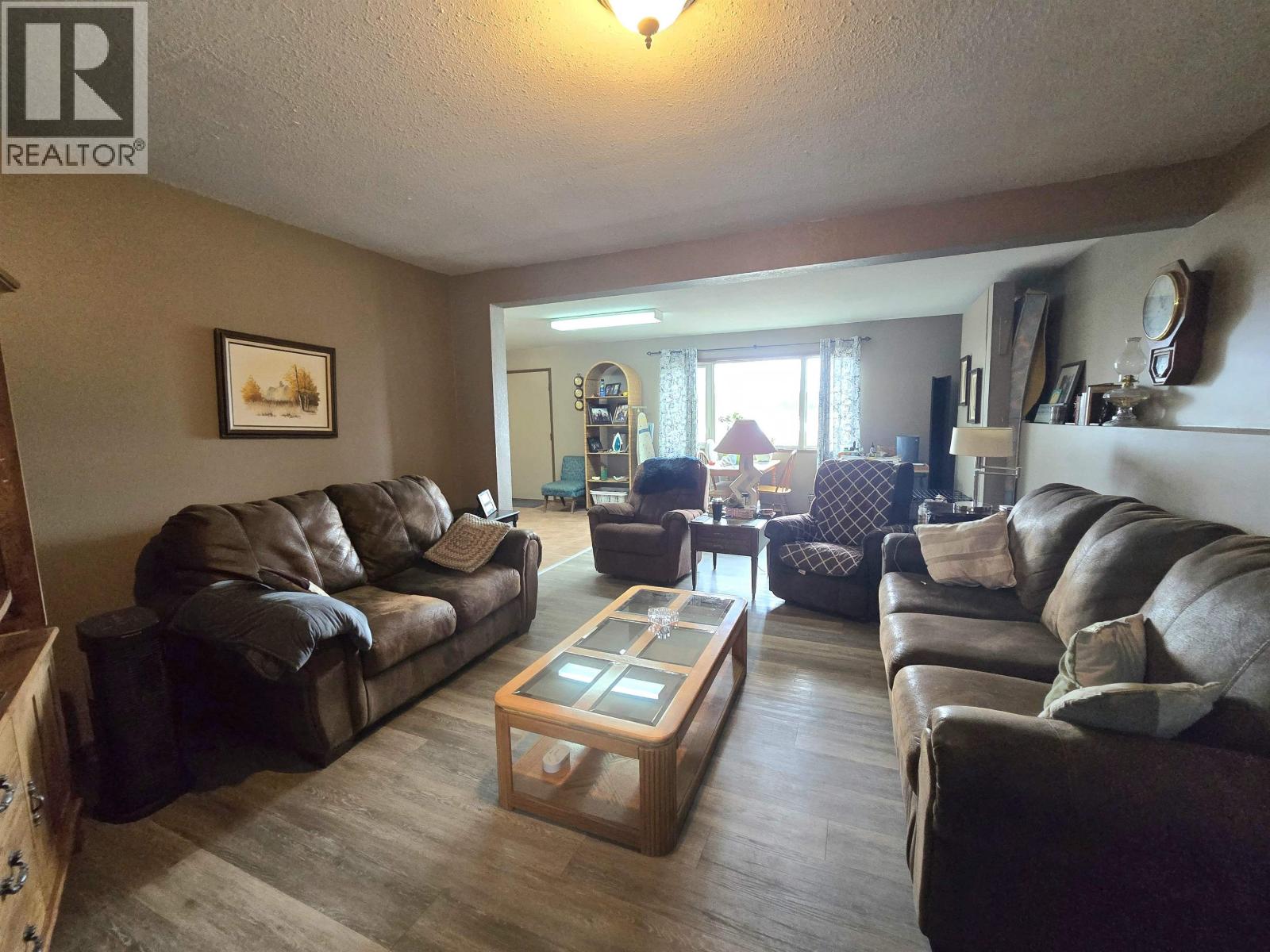 6072 LAKESHORE DRIVE, Horse Lake