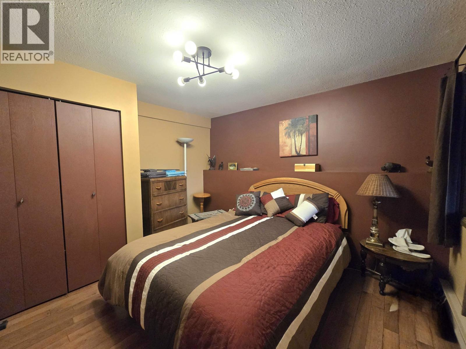 6072 LAKESHORE DRIVE, Horse Lake